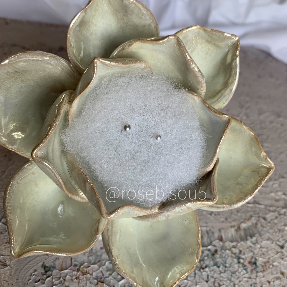 💋🆕 Delicate Faux Pearl Stud Earrings [Petite]